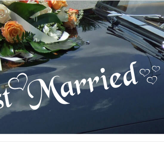 Autoaufkleber - Just Married mit Herzen