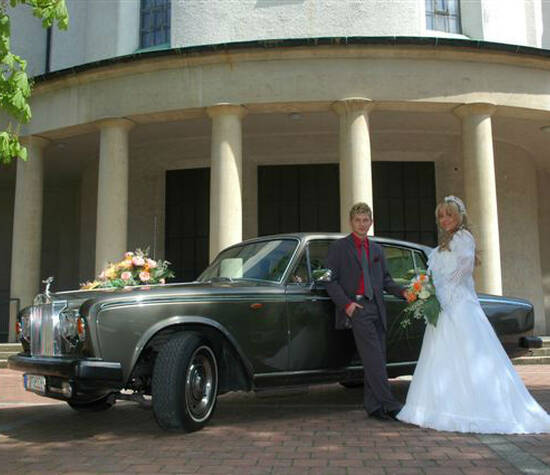 Beispiel: Brautpaar, Foto: MK - Limousinen München.