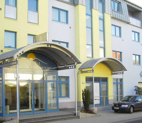 Beispiel: Vorderseite, Foto: AKZENT Hotel Stadt Schlüchtern.