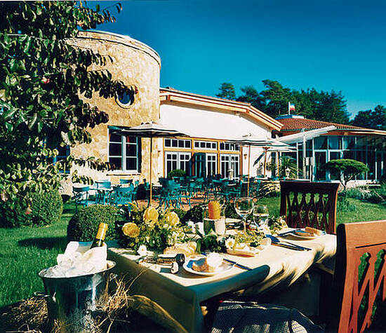 Beispiel: Restaurant mit Terrasse, Foto: Travel Charme Bernstein Prerow.