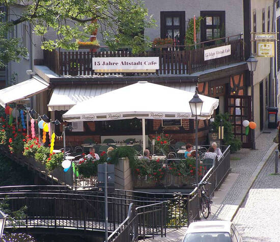 Beispiel: Außenansicht - Terrasse, Foto: Altstadt Cafe. 