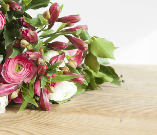 Beispiel: Blumendekoration, Foto: Claudia Reitinger - Florale Gestaltung.