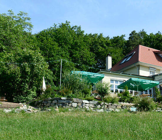 Beispiel: Außenansicht, Foto: Waldrestaurant Zähringer Burg. 