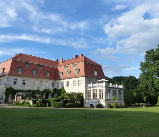 Ahlsdorf Schloss mit Remise