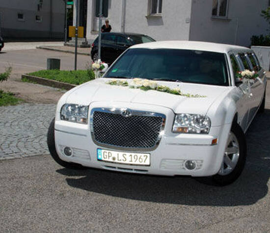 Beispiel: Das Auto für Ihren großen Tag, Foto: Limousinen Service Germany.