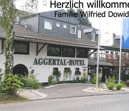 Beispiel: Vorderansicht, Foto: AKZENT Aggertalhotel Zur alten Linde.