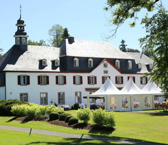 Beispiel: Außenansicht, Foto: Schloss Auel.
