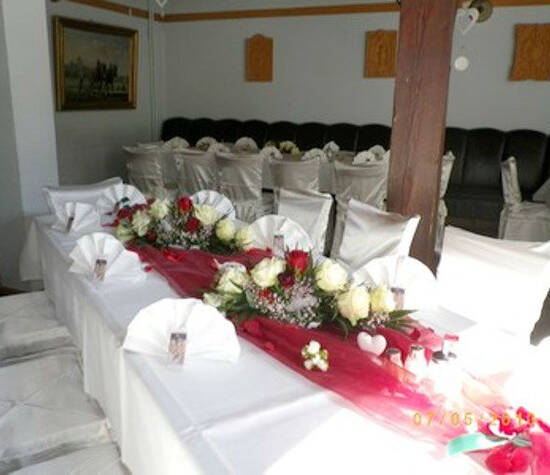 Beispiel: Hochzeitsdekoration, Foto: Restaurant Hofstall.