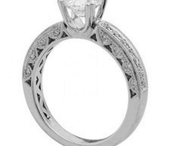 Beispiel: Ring, Foto: Juwelier Gold Gelber.
