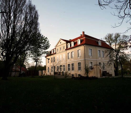 Beispiel: Außenansicht, Foto: Schloss Grube.