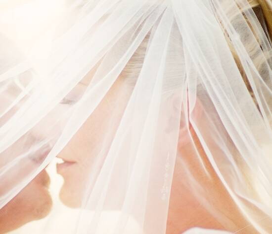 Beispiel: Wunderschöne Aufnahmen von Ihrer Hochzeit, Foto: Schmidt Photography.