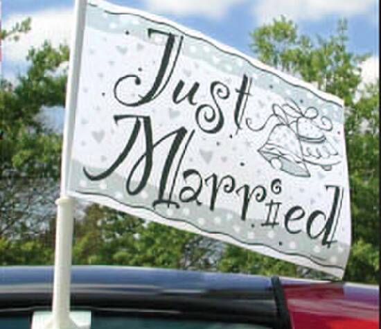 Beispiel: Schild - "Just married", Foto: Feiermeier Nürnberg.
