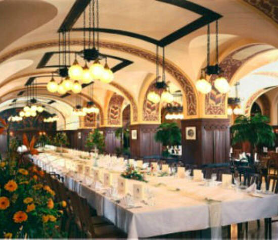 Beispiel: Hochzeitstafel im Restaurant Großer Keller, Foto: Auerbachs Keller.