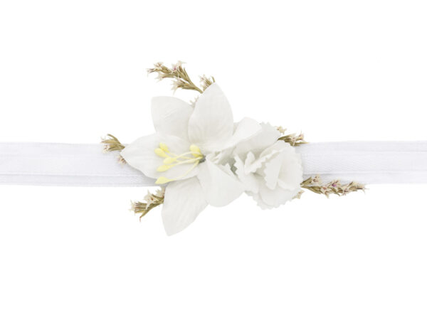 Accessoires Junggesellenabschied Stoffarmband mit einem Strauß weißer Blumen für Junggesellinnenabschiede
