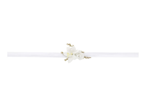 Accessoires Junggesellenabschied Stoffarmband mit einem Strauß weißer Blumen für Junggesellinnenabschiede